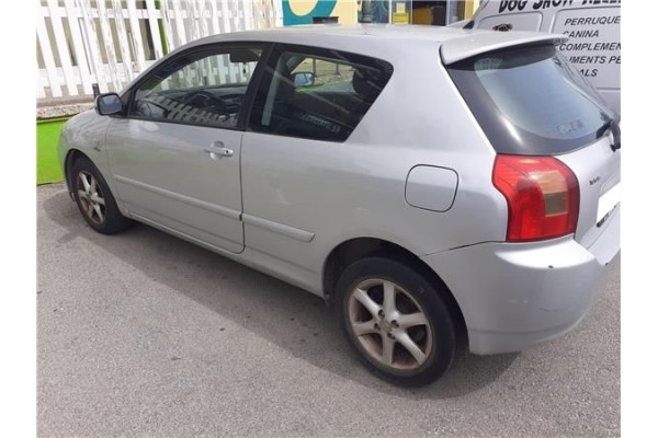 toyota corolla (e12) del año 2002