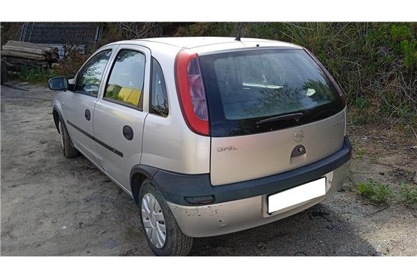 opel corsa c del año 2001