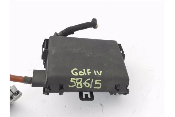 Recambio de caja fusibles/rele para volkswagen golf iv variant (1j5) 1.9 highline referencia OEM IAM 1J0937550  
