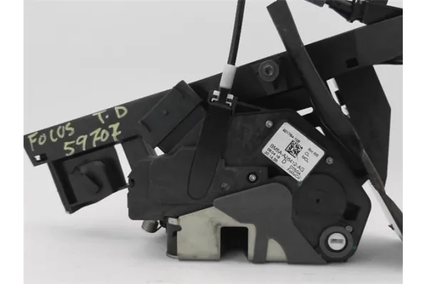 Recambio de cierre electromagnetico trasero derecho para ford focus berlina (cew) 1.5 business referencia OEM IAM BM5AA26412 BM5