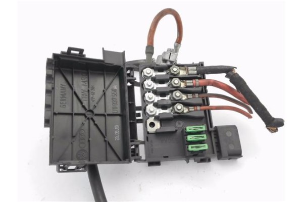 Recambio de caja fusibles/rele para volkswagen golf iv variant (1j5) 1.9 highline referencia OEM IAM 1J0937550  