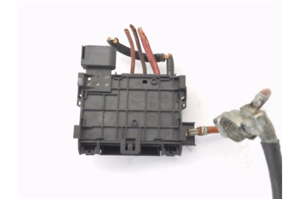 Recambio de caja fusibles/rele para volkswagen golf iv variant (1j5) 1.9 highline referencia OEM IAM 1J0937550  