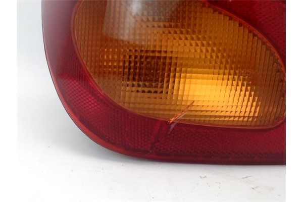 Recambio de piloto trasero izquierdo para ford fiesta berlina referencia OEM IAM 96FG13N004BA  