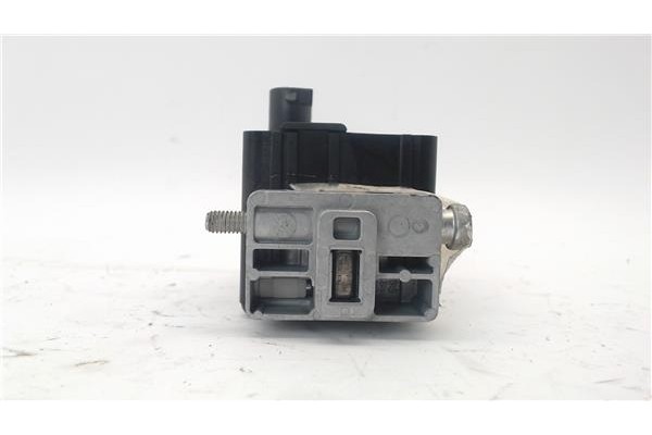 Recambio de centralita cierre para renault megane ii berlina 3p referencia OEM IAM 8200033233  