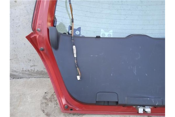 Recambio de porton trasero para suzuki swift iii (sg) 1.3 referencia OEM IAM 6910063J23  
