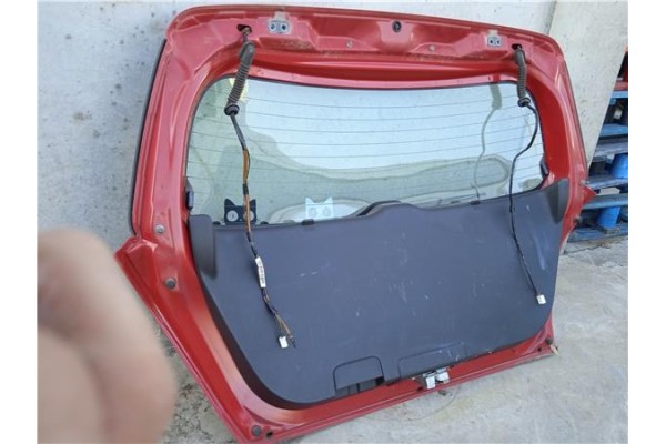 Recambio de porton trasero para suzuki swift iii (sg) 1.3 referencia OEM IAM 6910063J23  