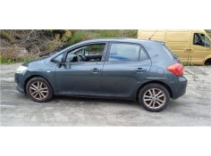toyota auris (e15) del año 2008