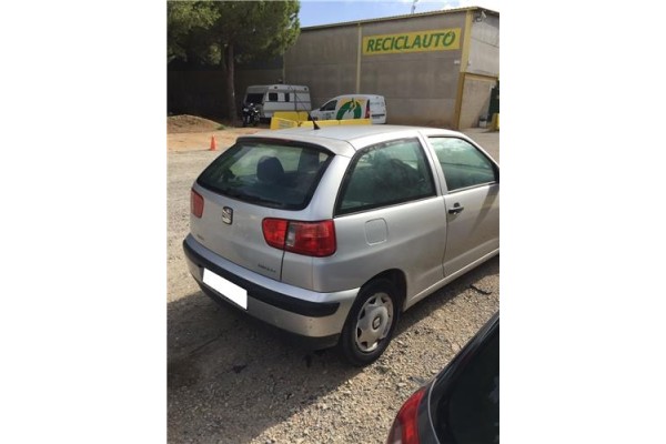 seat ibiza (6k1) del año 2001