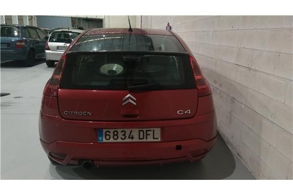 citroen c4 berlina del año 2005