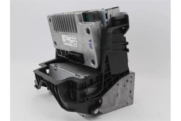 Recambio de pantalla para ford focus berlina (cew) 1.5 business referencia OEM IAM F1ET-14F239-AA F1FT-18B955-GG 