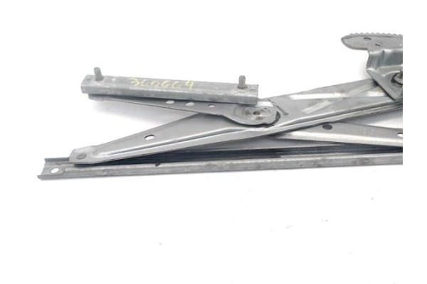 Recambio de elevalunas electrico delantero izquierdo para nissan micra (k11) 1.3 i 16v referencia OEM IAM 807015F600  