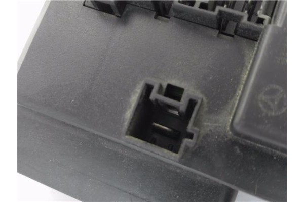 Recambio de mando de luces para mercedes-benz clase a (bm 168) 1.6 160 (168.033) referencia OEM IAM 1685450104  