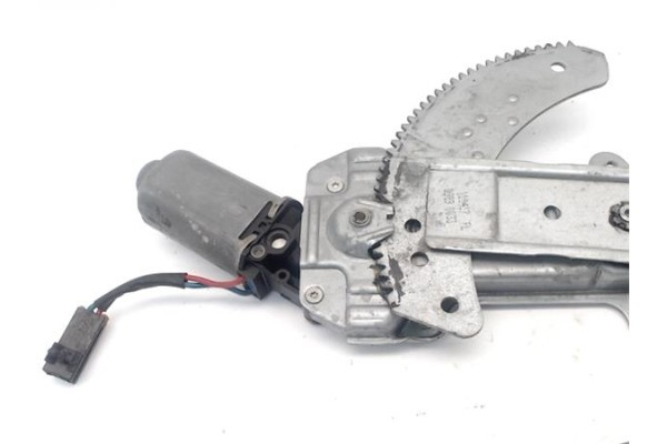Recambio de elevalunas electrico delantero izquierdo para nissan micra (k11) 1.3 i 16v referencia OEM IAM 807015F600  