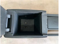 Recambio de embellecedor consola central para mazda 3 sedán (bk) 1.6 di turbo referencia OEM IAM BN8P64420E02  