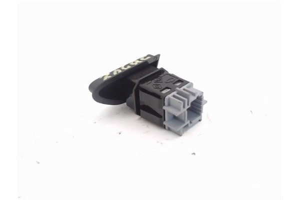 Recambio de boton cierre centralizado para renault captur i 0.9 zen referencia OEM IAM 252103678R 10026640 