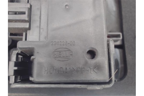 Recambio de piloto porton trasero derecho para honda accord aerodeck (ce) referencia OEM IAM 23622600  
