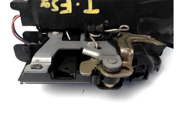 Recambio de cierre electromagnetico trasero izquierdo para seat altea (5p1) 1.9 tdi referencia OEM IAM 7L0839015D  
