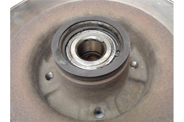 Recambio de buje trasero izquierda para renault scenic ii (jm) 1.5 dci (jm0f) referencia OEM IAM 7701208059 432004943R 