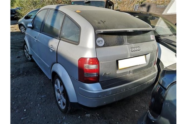 audi a2 (8z) del año 2002