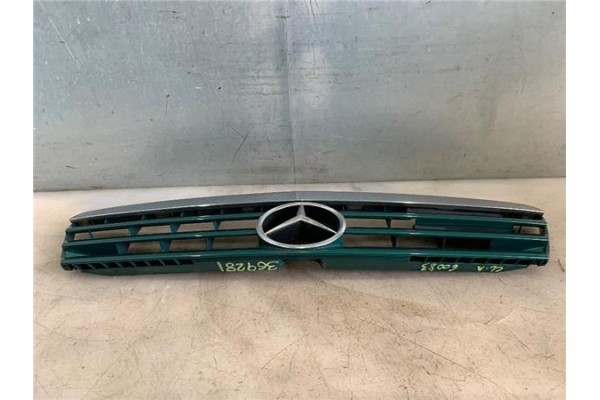 Recambio de rejilla capo para mercedes-benz clase a (bm 168) 1.6 160 (168.033) referencia OEM IAM 1688800083  