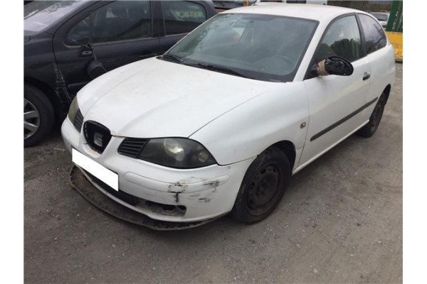 seat ibiza (6l1) del año 2002
