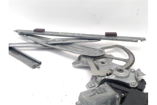 Recambio de elevalunas electrico delantero izquierdo para toyota auris (e15) 2.0 d-4d referencia OEM IAM 6980212220 8572002230A 