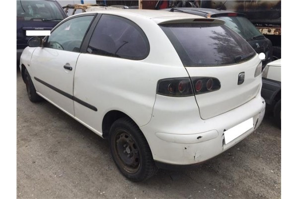 seat ibiza (6l1) del año 2002