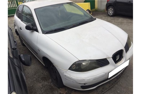 seat ibiza (6l1) del año 2002