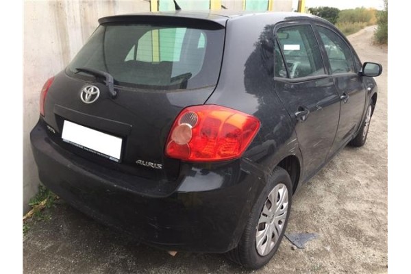 toyota auris (e15) del año 2007