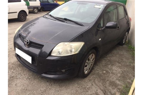 toyota auris (e15) del año 2007
