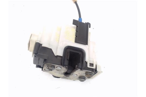 Recambio de cierre electromagnetico delantero derecho para peugeot bipper 1.4 básico referencia OEM IAM 9138R7  