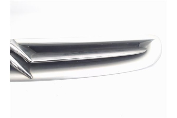 Recambio de rejilla capo para citroen xsara picasso 2.0 hdi referencia OEM IAM 9632099177  