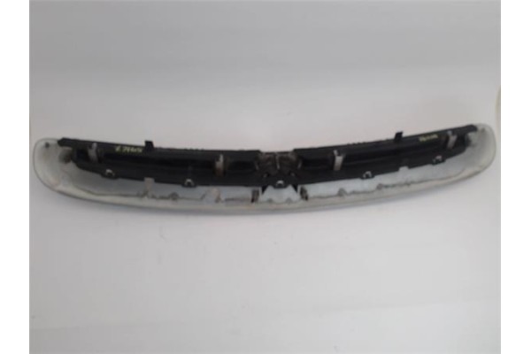 Recambio de rejilla capo para citroen xsara picasso 2.0 hdi referencia OEM IAM 9632099177  