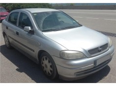 opel astra g berlina del año 2001