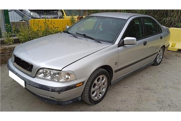 volvo s40 berlina del año 1999