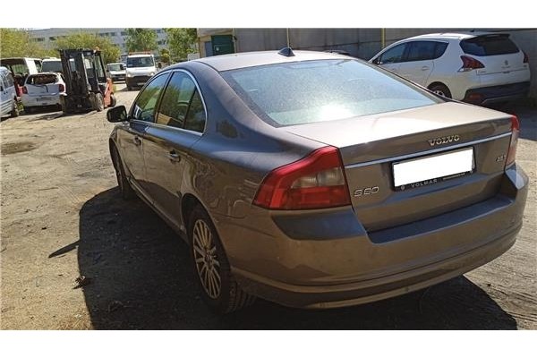 volvo s80 berlina del año 2006