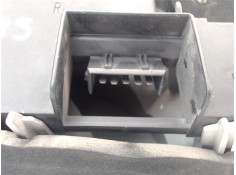 Recambio de piloto trasero derecho para ford fiesta berlina referencia OEM IAM 96FG13N004AA  