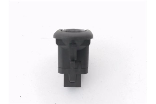 Recambio de mando elevalunas delantero izquierdo para citroen c3 1.4 i referencia OEM IAM 6554L7 96401469XT 
