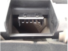 Recambio de piloto trasero derecho para ford fiesta berlina referencia OEM IAM 96FG13N004AB  