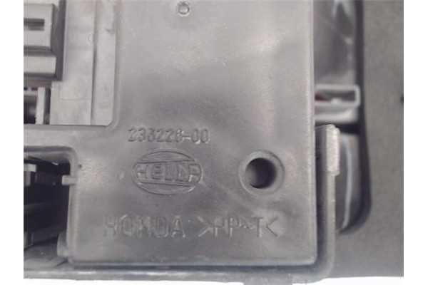 Recambio de piloto porton trasero derecho para honda accord aerodeck (ce) referencia OEM IAM 23622600  