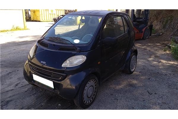 smart micro compact car del año 2001