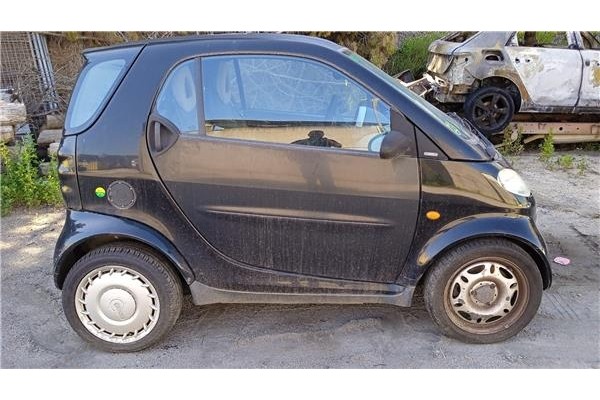 smart micro compact car del año 2001