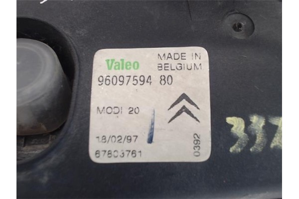 Recambio de faro antiniebla derecho para citroen zx referencia OEM IAM 9609759480 67803761 