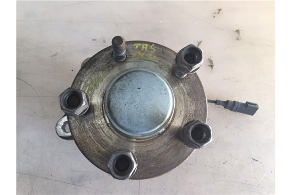 Recambio de buje trasero derecho para ford transit connect (tc7) 1.8 furgón ft 200s (2006) referencia OEM IAM 1469189 621036 