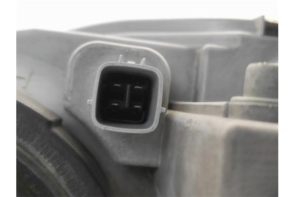 Recambio de faro delantero dcho para mazda 323 f/s berlina (bj) 1.4 s exclusive referencia OEM IAM 1305235393  