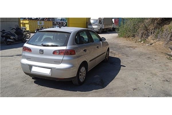 seat ibiza (6l1) del año 2004