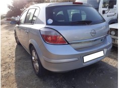 opel astra h berlina del año 2004