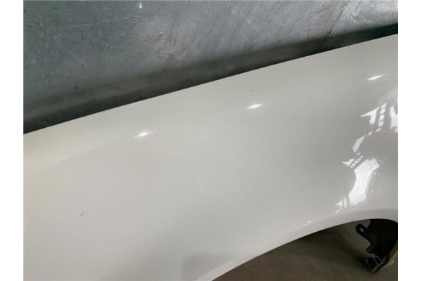 Recambio de aleta delantero izquierda para volkswagen golf iv berlina (1j1) 1.6 16v referencia OEM IAM 1J0821021  
