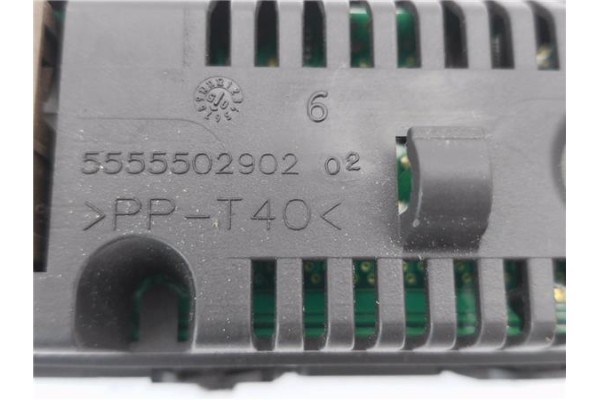 Recambio de pantalla para citroen c3 1.4 i referencia OEM IAM 96597970XT 5555502902 