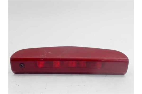Recambio de luz central de freno para opel corsa d 1.0 catch me referencia OEM IAM 316627975  